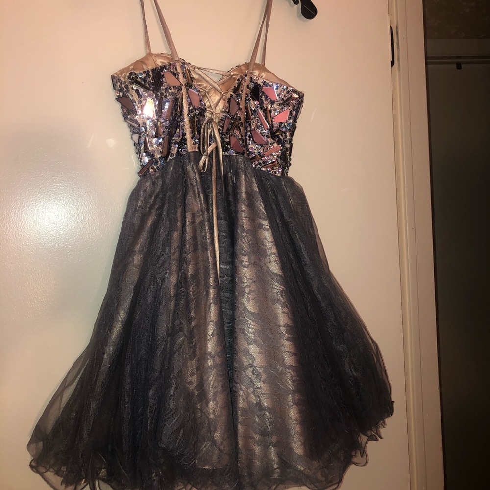 Dave & Johnny Special Occasion Dress - Picture 3 of 4